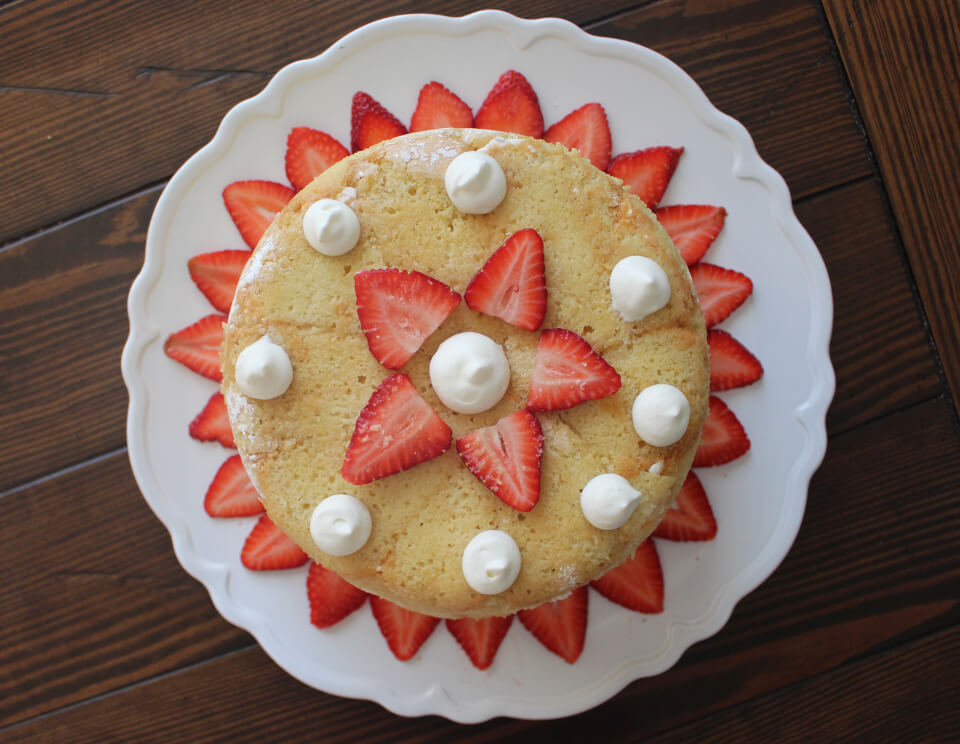 This One-Bowl Russian Apple Cake Is an Easy Rosh Hashanah Dessert | The  Nosher